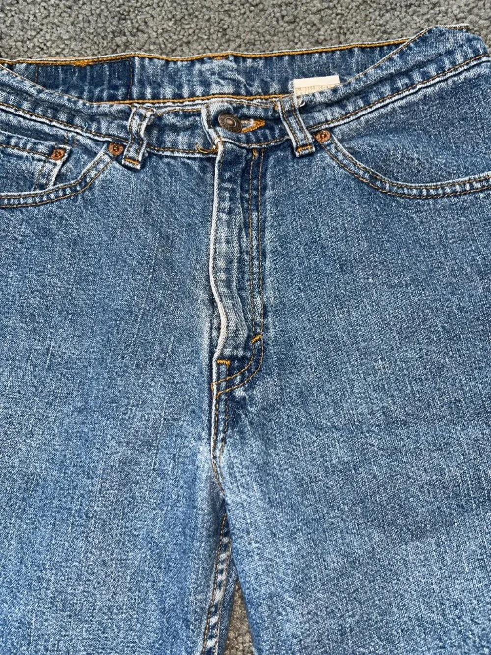 VTG 90's Levi's Knee Length Blue Denim 5 Pockets Jean Shorts Jorts Black Tab 7JR